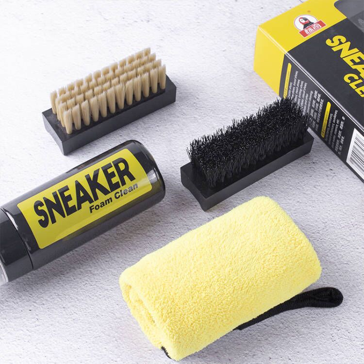 150ml水なしフォームスニーカークリーナーキット（ブラシと - Sneaker Care Clean のレビューと価格